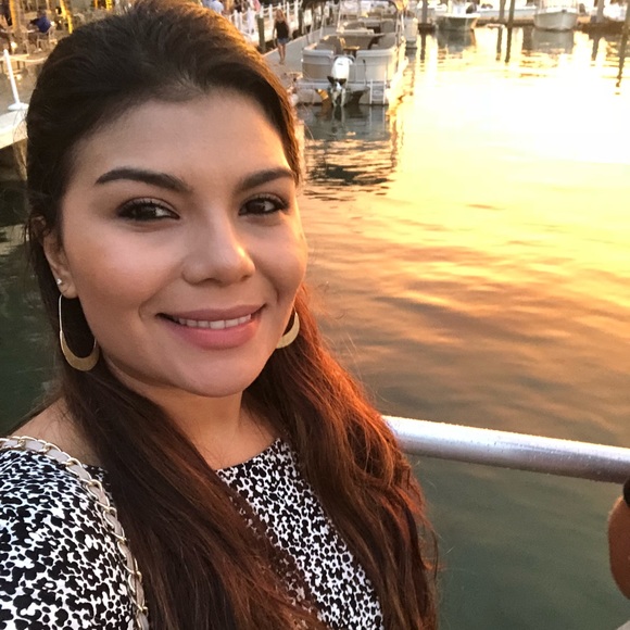 Meet your Posher, Doris - Picture 1 of 1